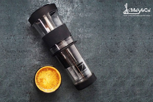 Máy pha cà phê espresso bằng tay