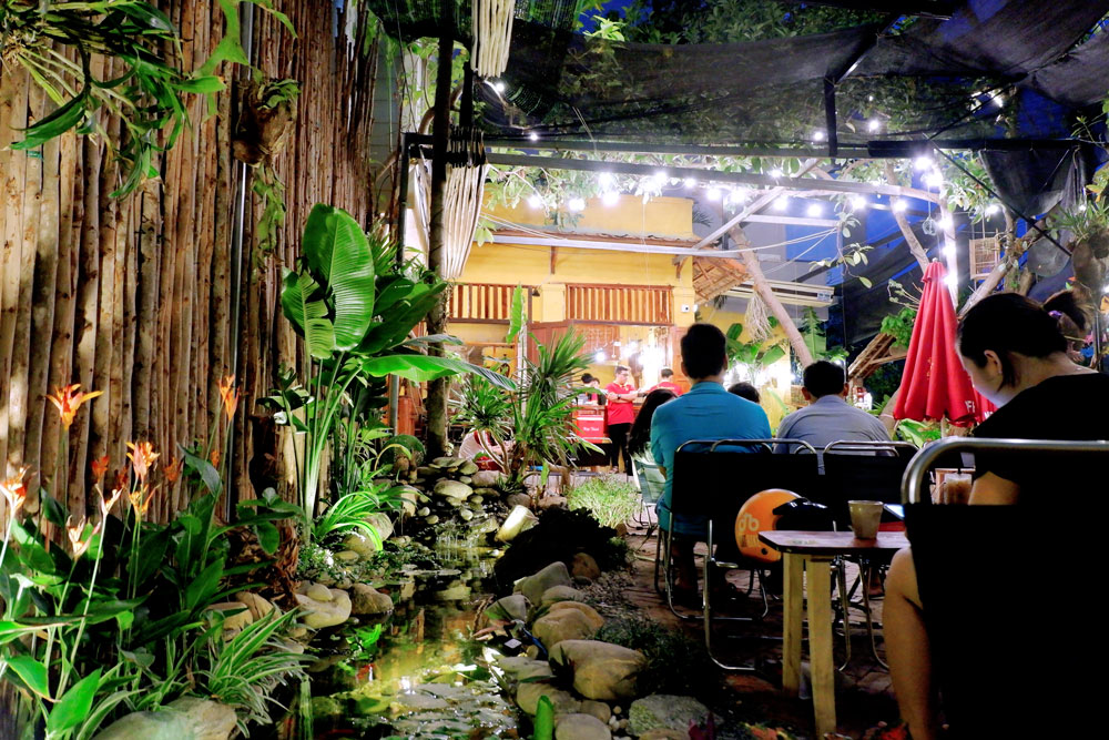 Mayaca-Garden-Cafe-131-Pham-Nhu-Tang 1