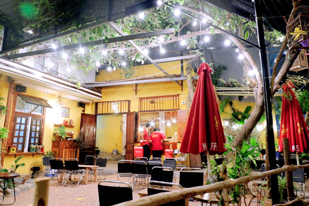Mayaca-Garden-Cafe-131-Pham-Nhu-Tang 14