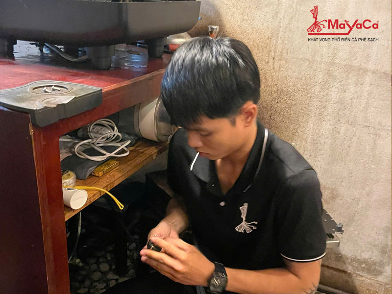Hinh-anh-lap-may-nuova-appia-1gr-tai-169-nguyen-tri-phuong-mayacacoffee