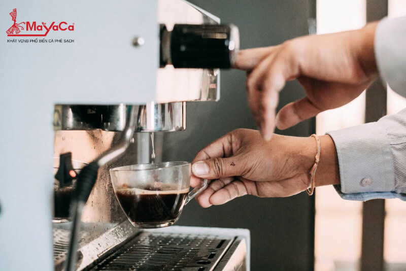 Barista-la-gi-dao-tao-barista-mayaca-3