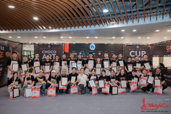 Ceo-mayaca-coffee-ho-duc-tien-ghi-dau-an-tai-vietnam-coffee-challenge-5