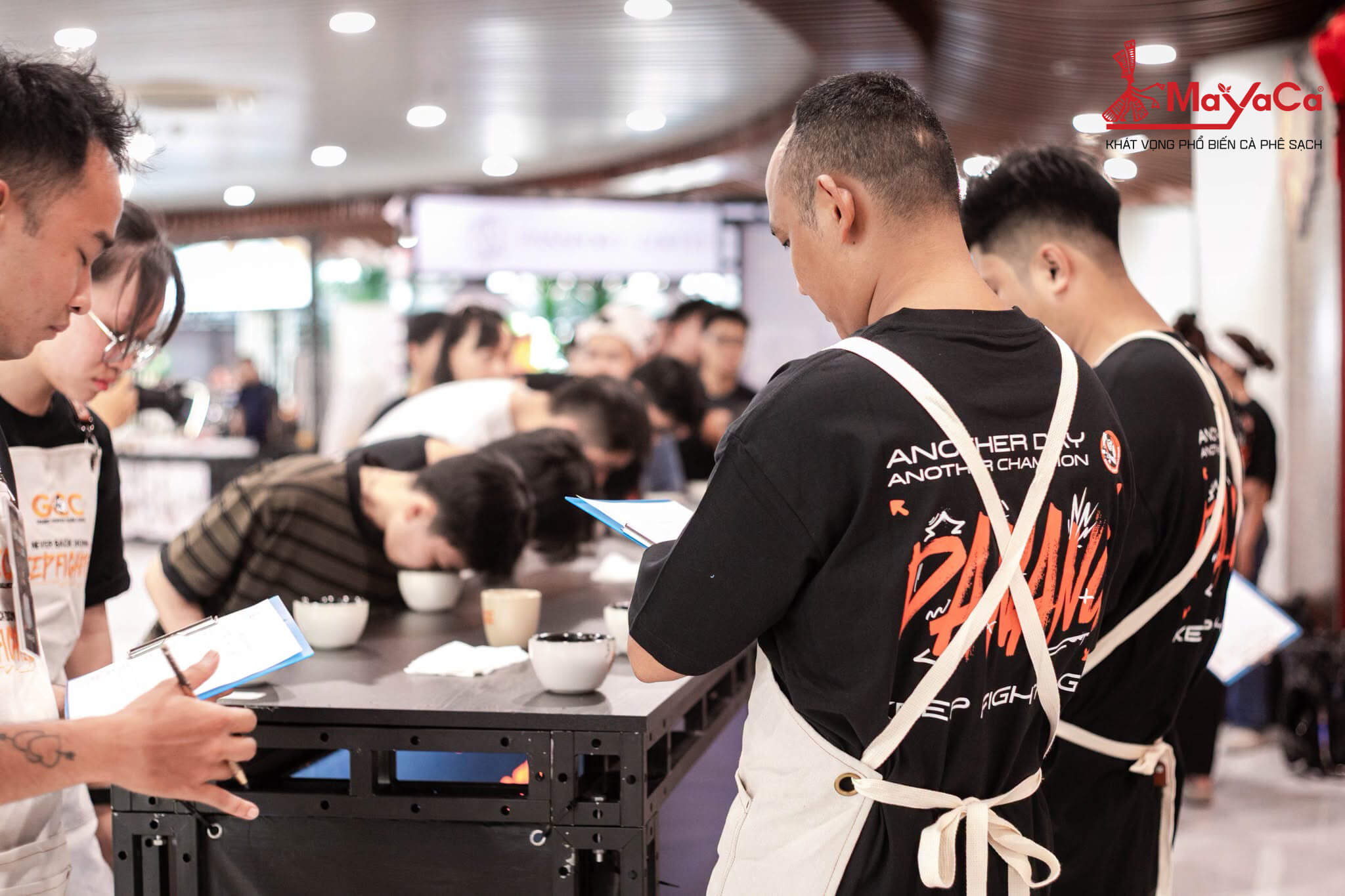 Ceo-mayaca-coffee-ho-duc-tien-ghi-dau-an-tai-vietnam-coffee-challenge-6