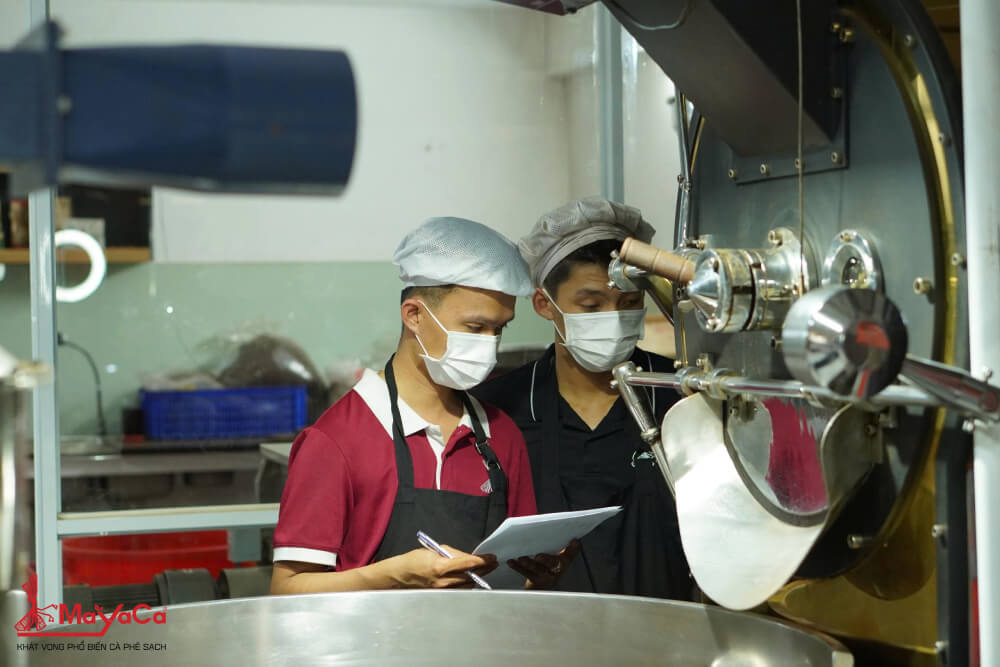Mayaca-coffee-quy-trinh-san-xuat-dat-chuan-iso-220002018-dau-tien-tai-da-nang-16