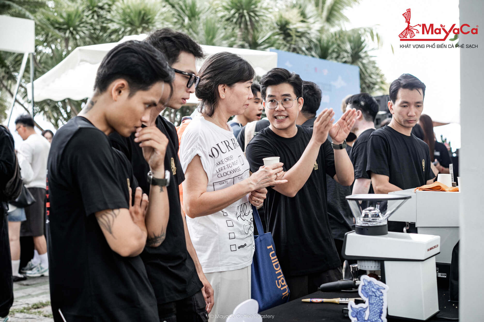 Hanh-trinh-mayaca-technical-x-la-marzocco-on-the-road-8