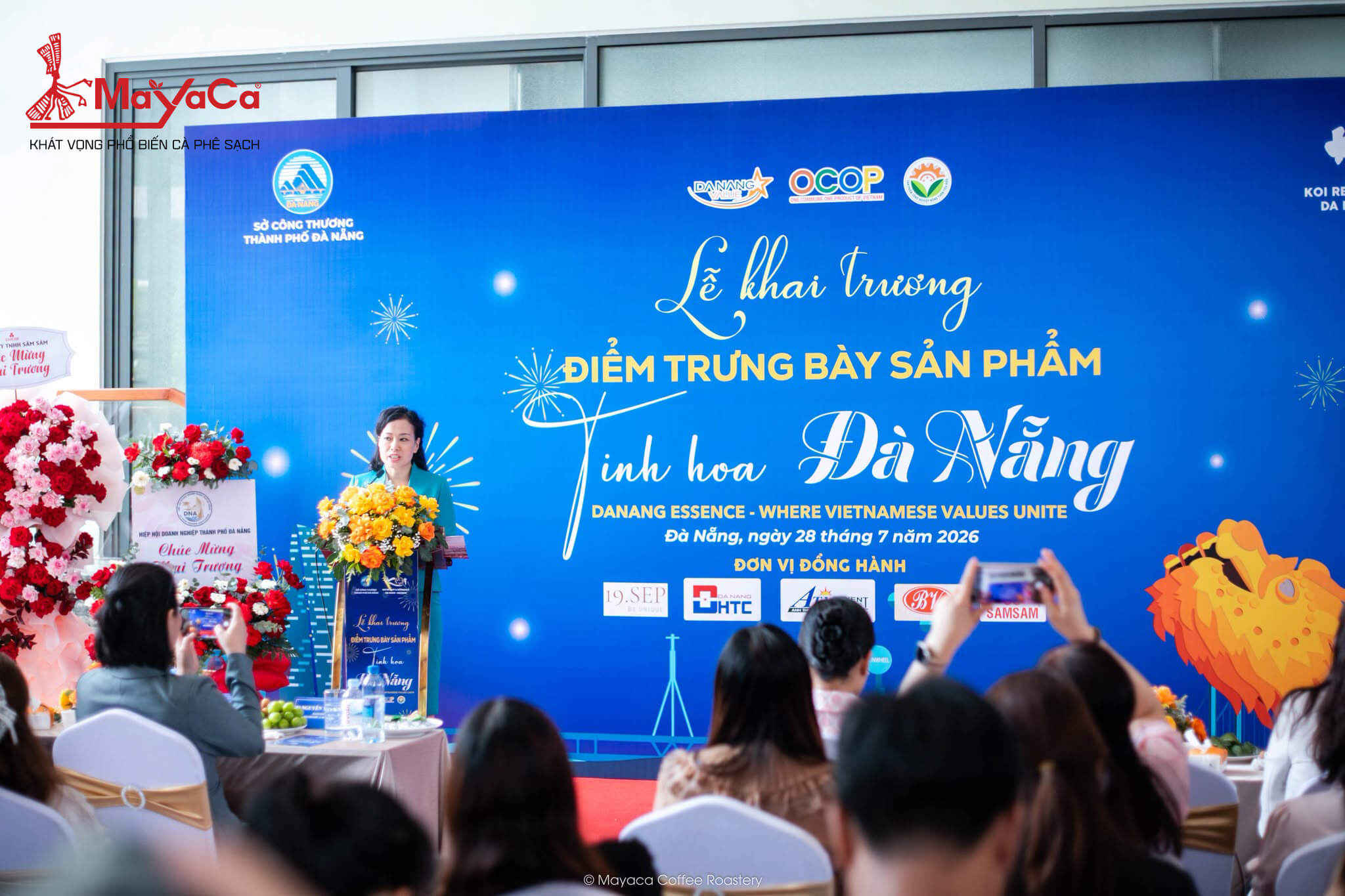 Tinh-hoa-da-nang-khong-gian-quang-ba-san-pham-dia-phuong-den-du-khach-3