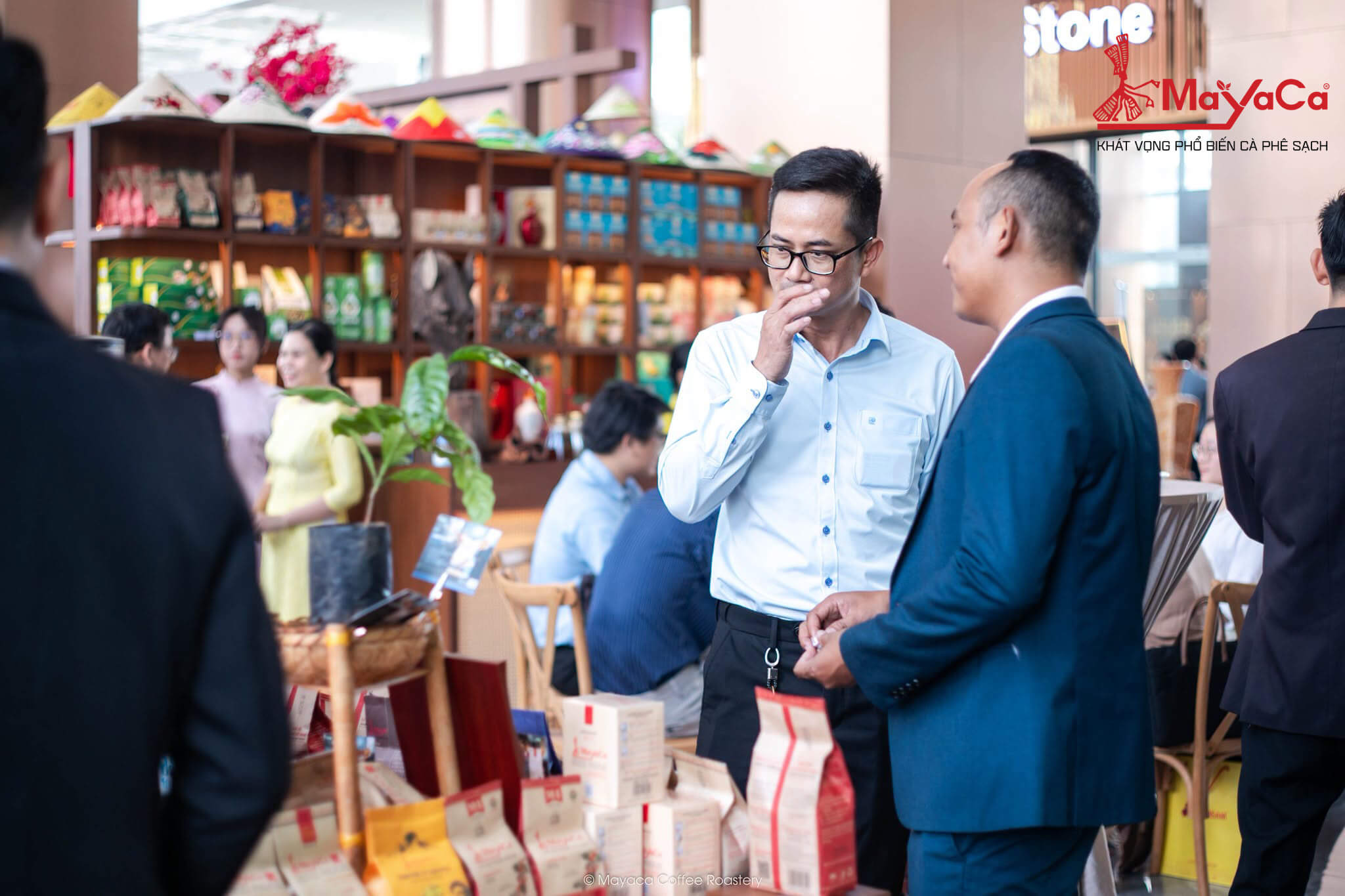 Tinh-hoa-da-nang-khong-gian-quang-ba-san-pham-dia-phuong-den-du-khach-6