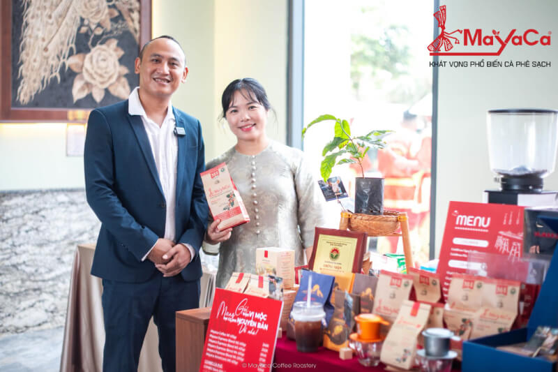 Tinh-hoa-da-nang-khong-gian-quang-ba-san-pham-dia-phuong-den-du-khach-mayaca-1