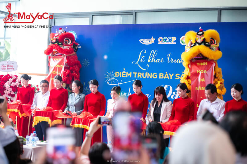 Tinh-hoa-da-nang-khong-gian-quang-ba-san-pham-dia-phuong-den-du-khach-mayaca-5
