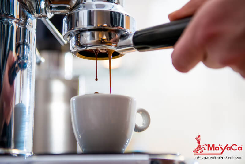 Ca-phe-pha-phin-hay-ca-phe-pha-may-ngon-hon-mayacacoffee-12
