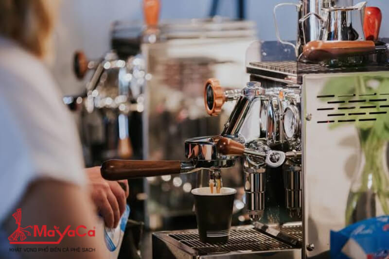 So-sanh-may-pha-ca-phe-1-group-va-2-group-mayacacoffee-7