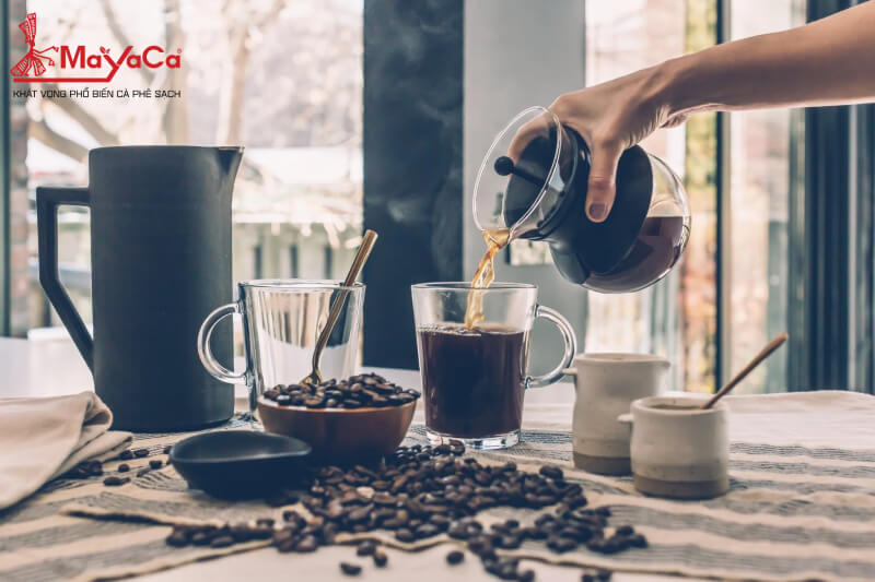 Uong-ca-phe-rang-xay-nhieu-co-tot-khong-mayacacoffee